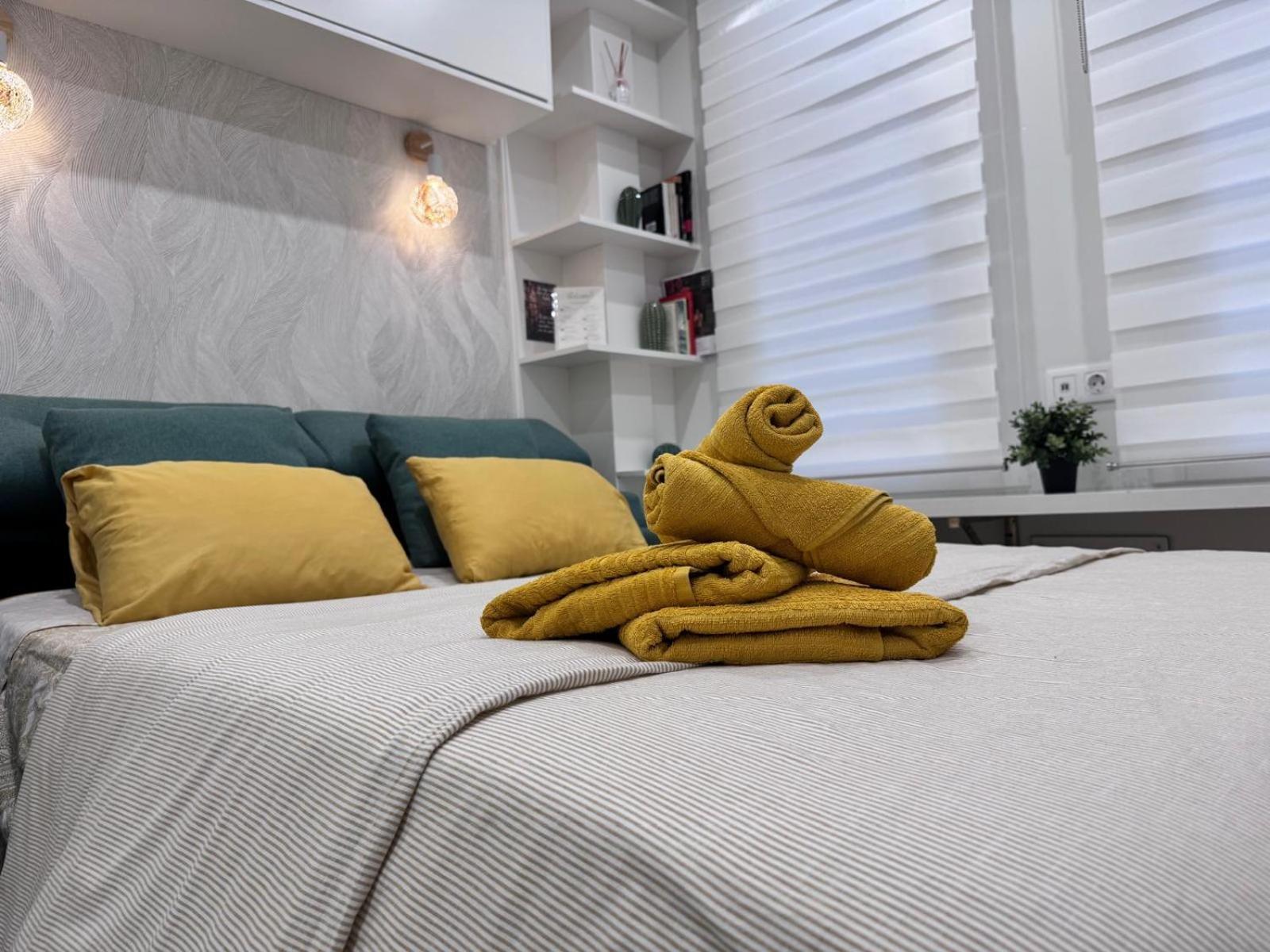 Estudio Ideal Para 2 Personas Malaga Exterior photo